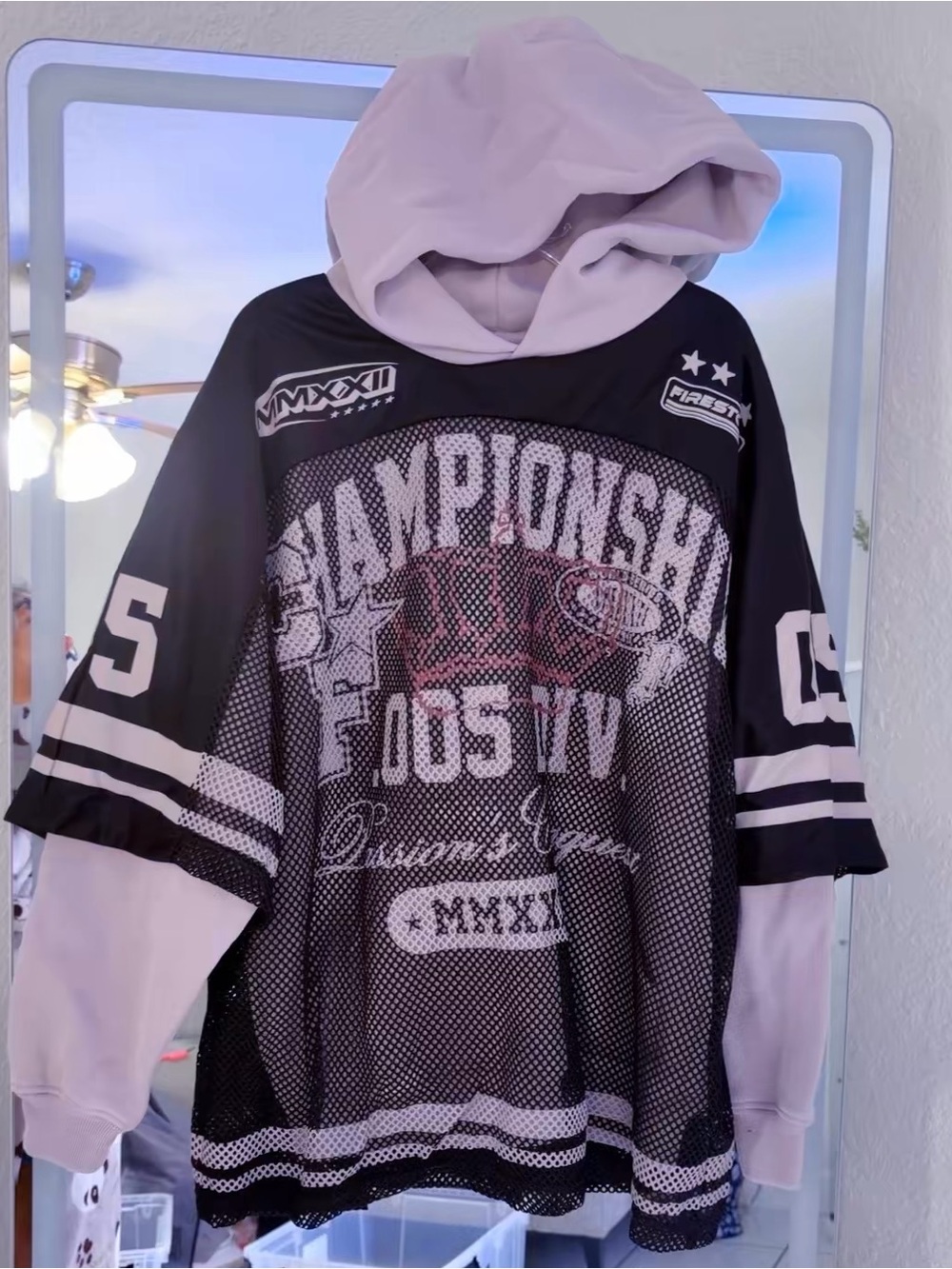 Hooded Mesh Sports Jersey - Black & Light Purple
